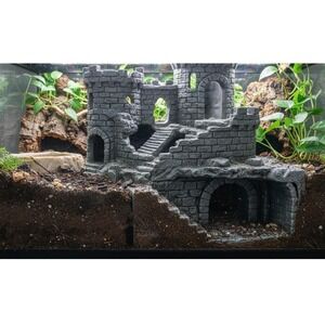 Crumbling Castle Hide and climb And Burrow Dungeon- Underground Viewing dungeon